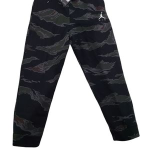 Jordan, XL, Black/Camo sweatpants